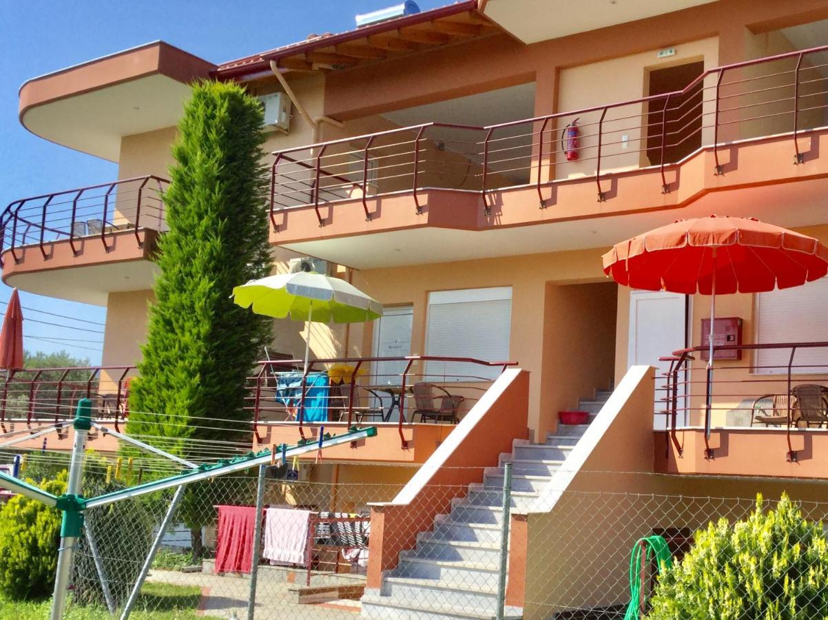 Apartment Helios Nea Vrasna