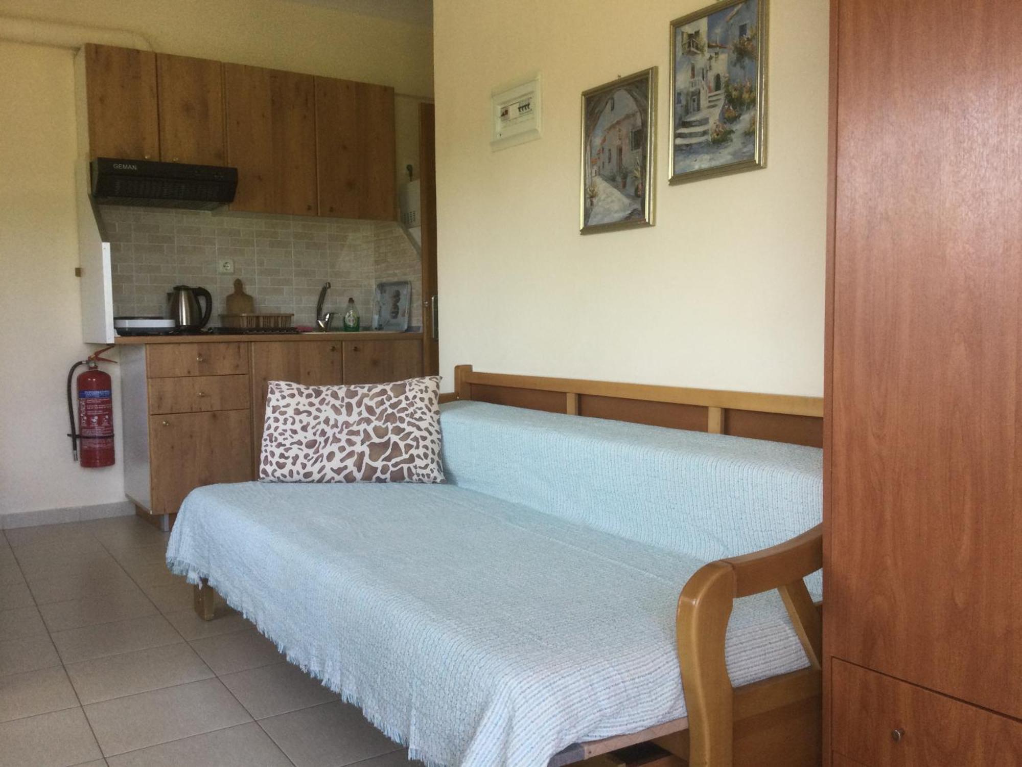 Helios Apartment